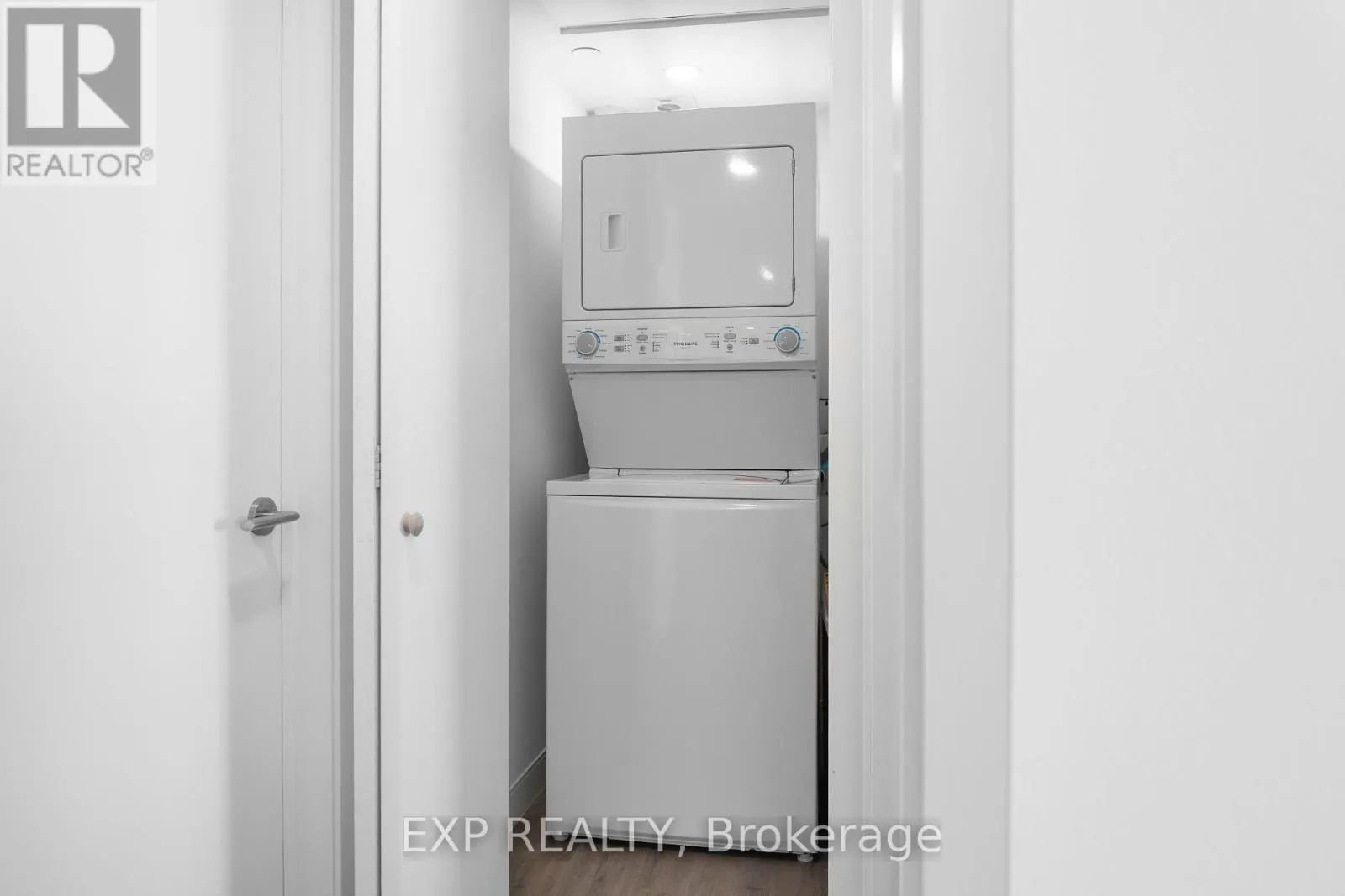 412 - 100 MANETT CRESCENT