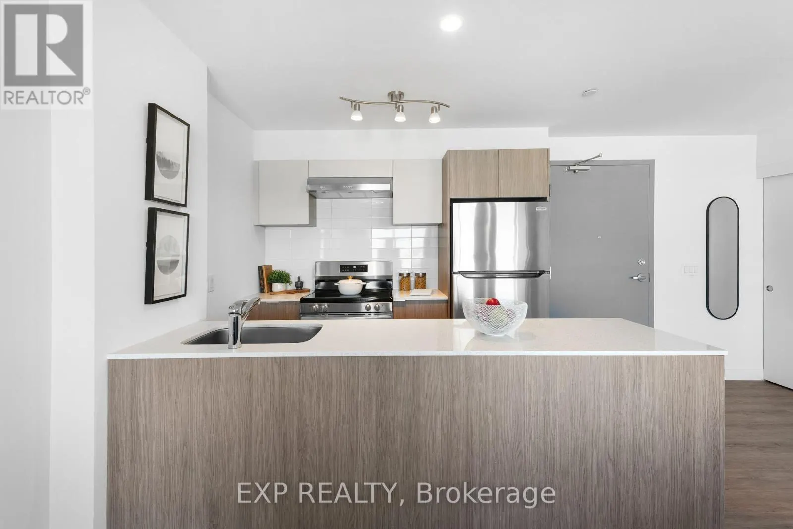 412 - 100 MANETT CRESCENT