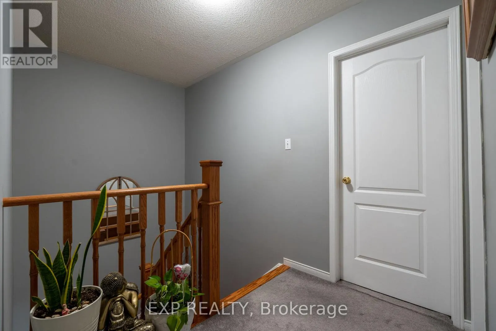37 FARTHINGALE CRESCENT