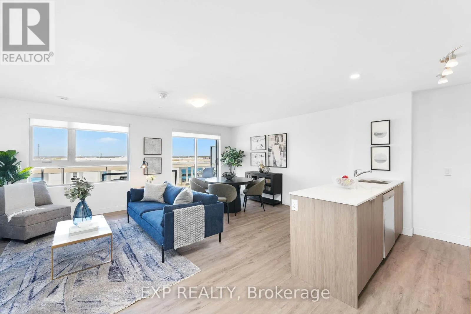 712 - 100 MANETT CRESCENT