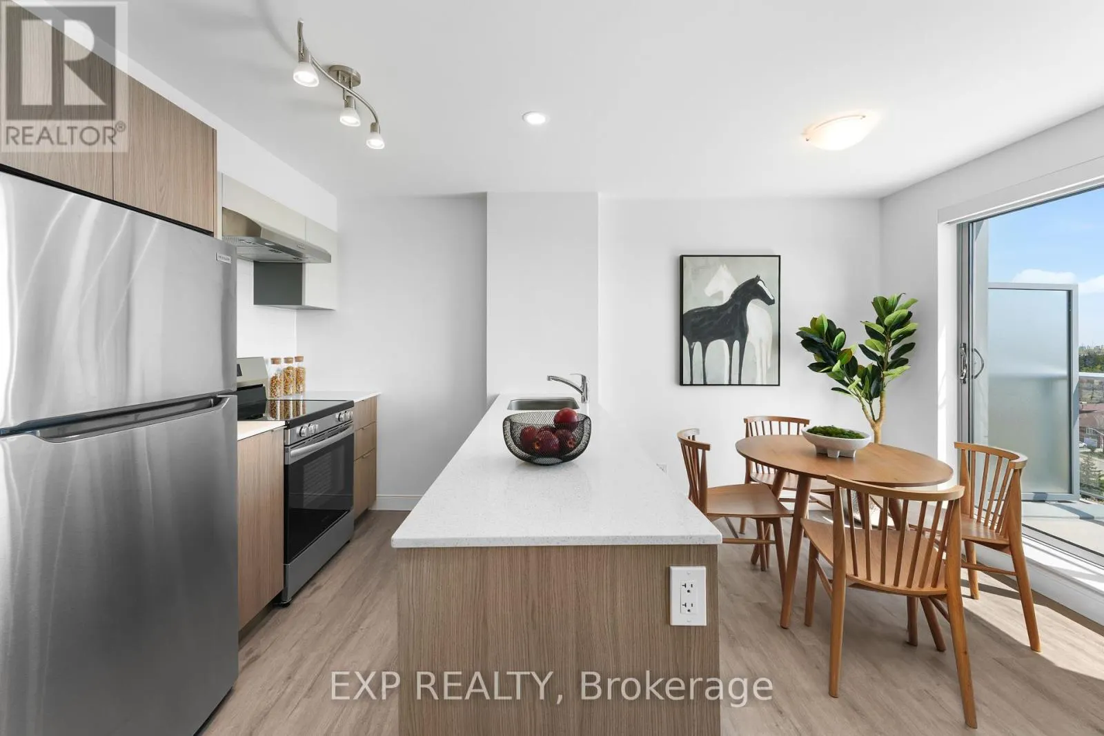 404 - 100 MANETT CRESCENT
