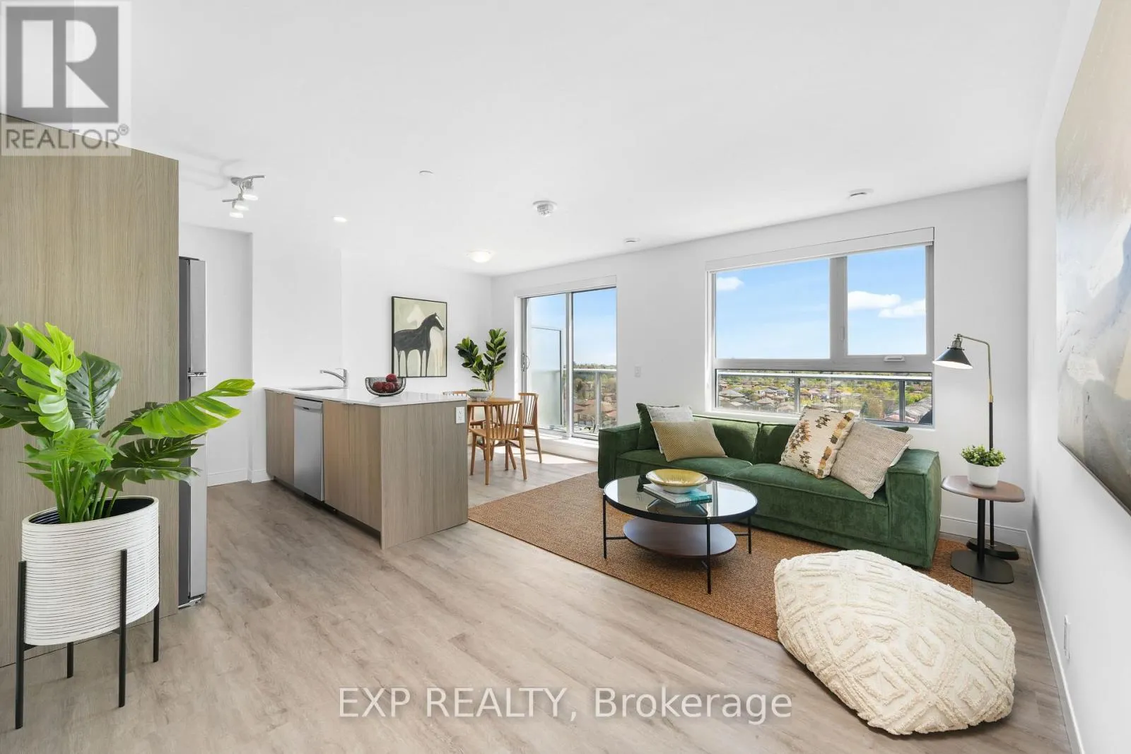 404 - 100 MANETT CRESCENT