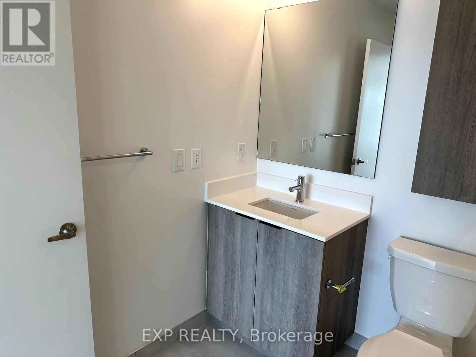 1123 - 2485 EGLINTON AVENUE W