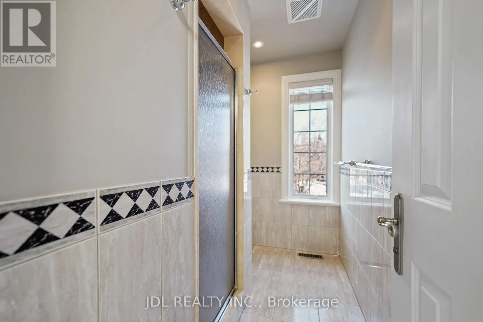 1283 LINDBURGH COURT