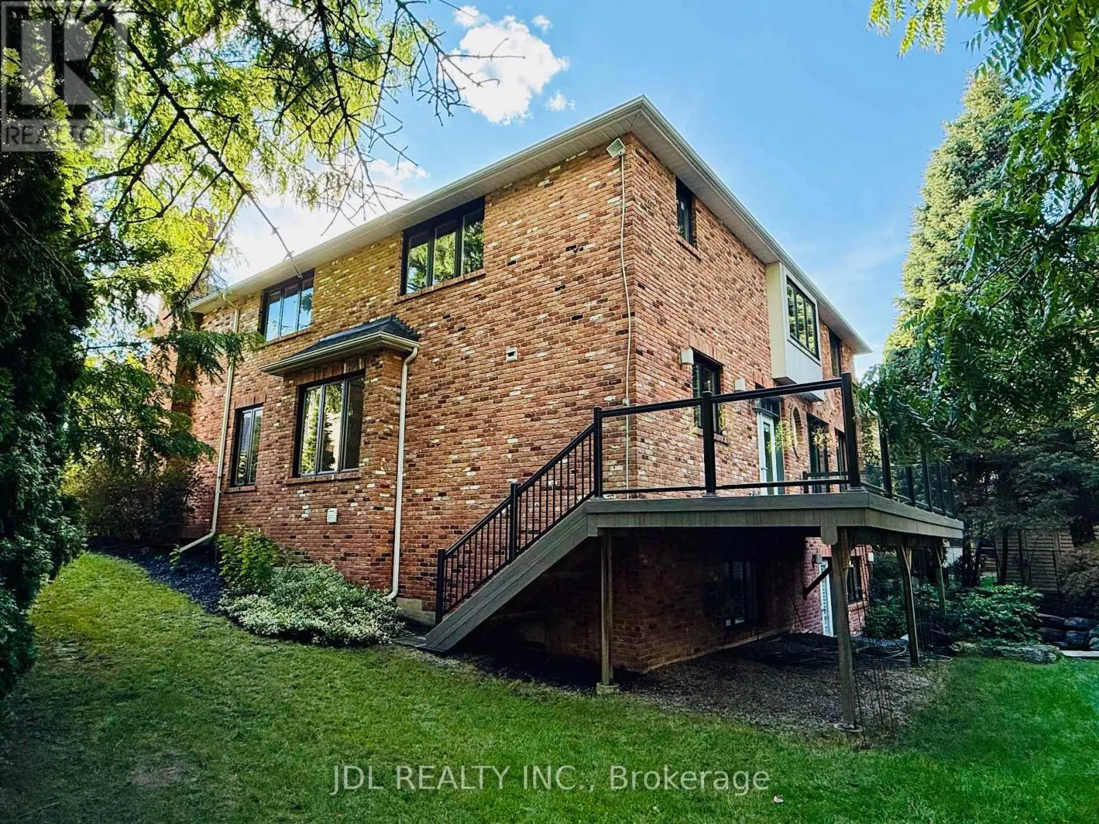 1283 LINDBURGH COURT