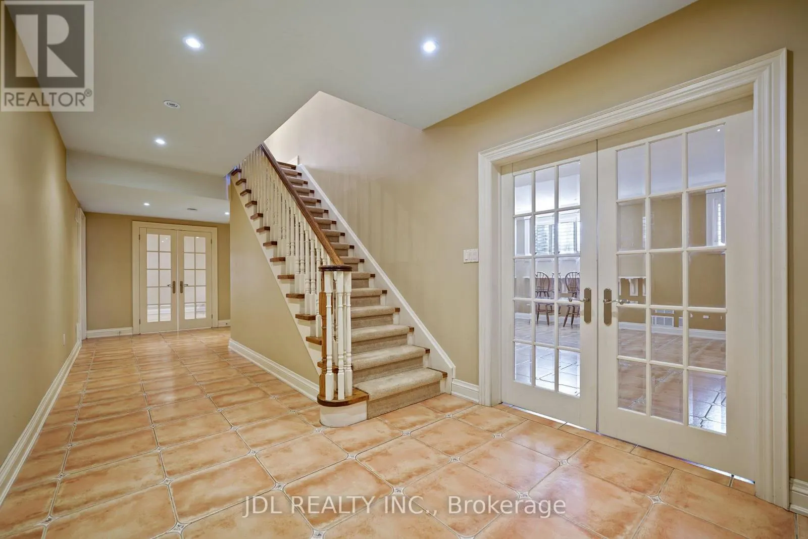 1283 LINDBURGH COURT