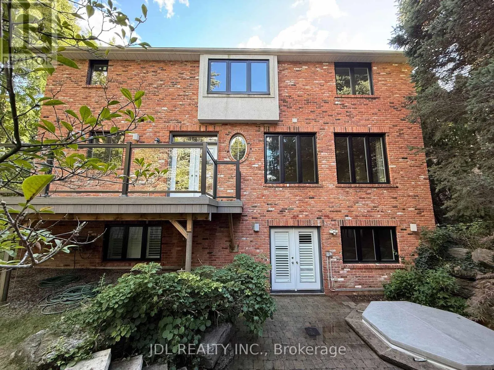 1283 LINDBURGH COURT