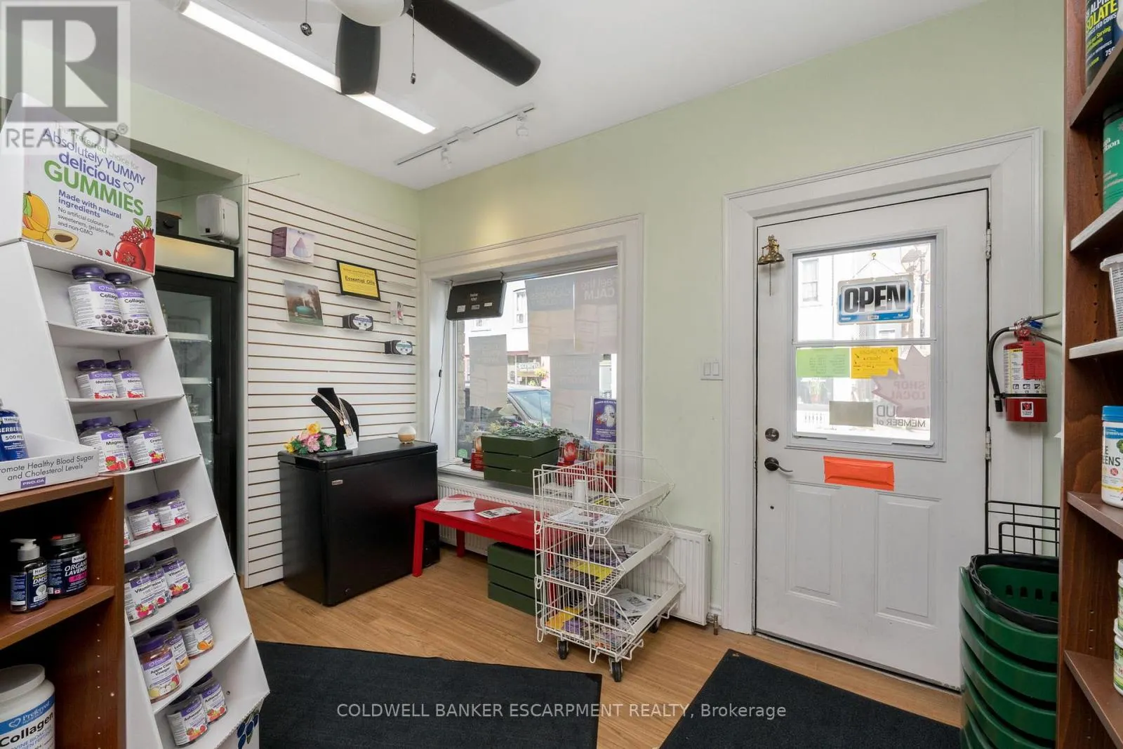 20 MILL STREET E