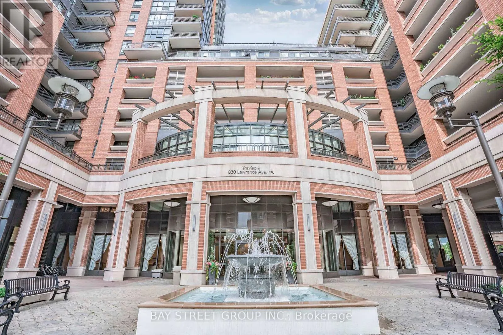 331 - 830 LAWRENCE AVE AVENUE W