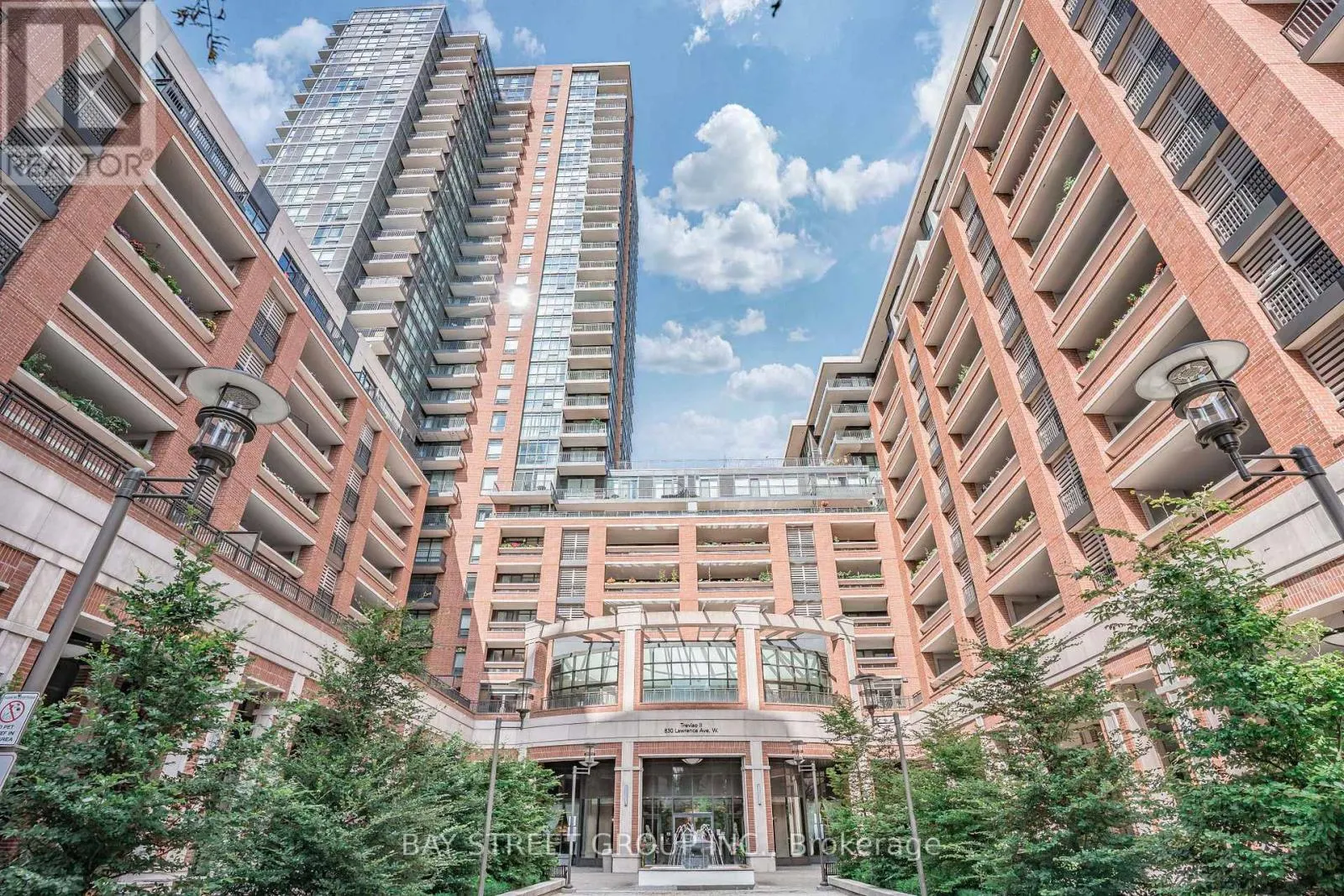 331 - 830 LAWRENCE AVE AVENUE W