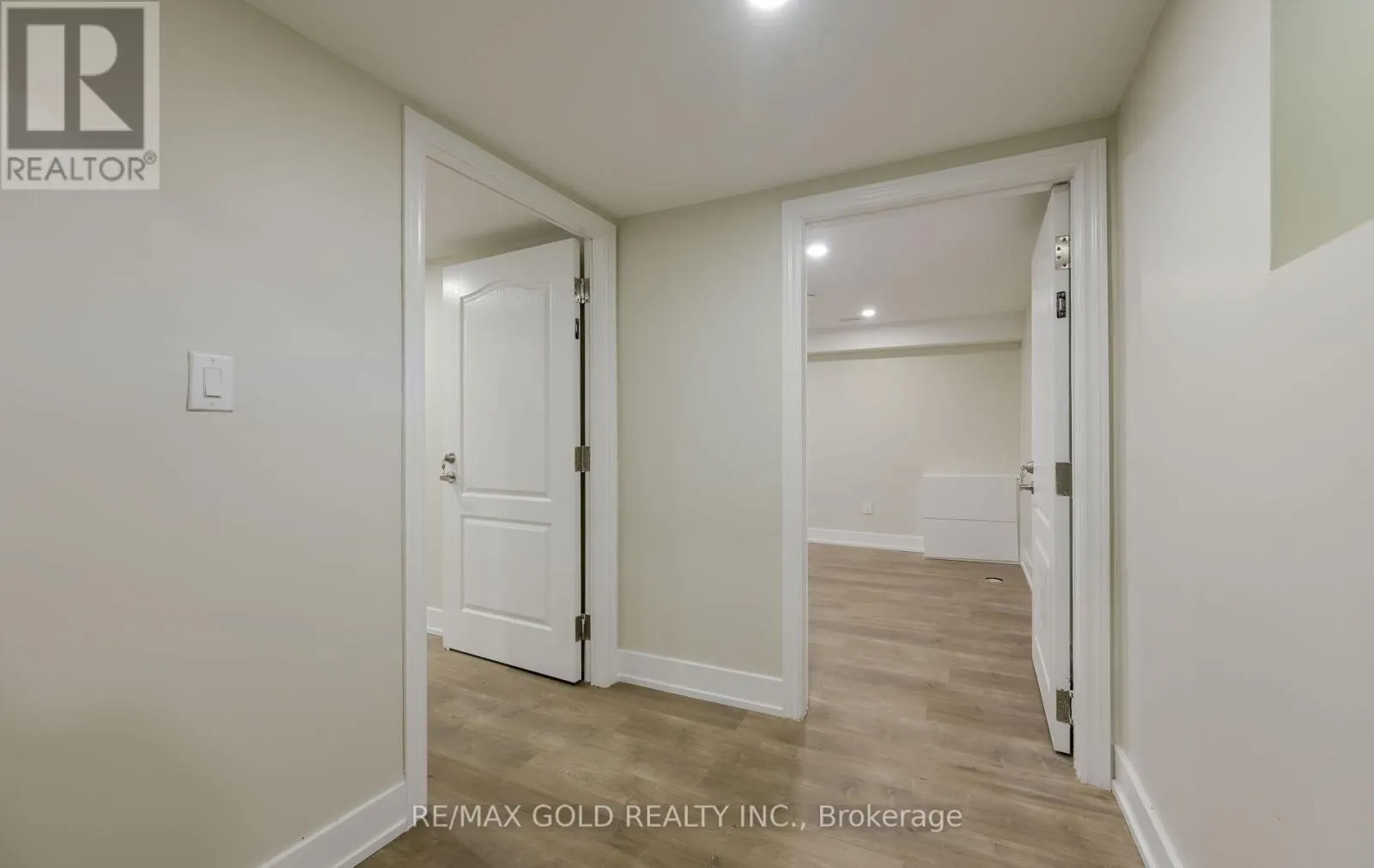 15 FLAVIAN CRESCENT