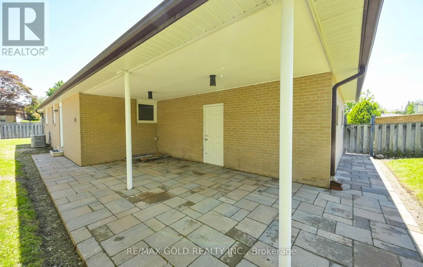 15 FLAVIAN CRESCENT