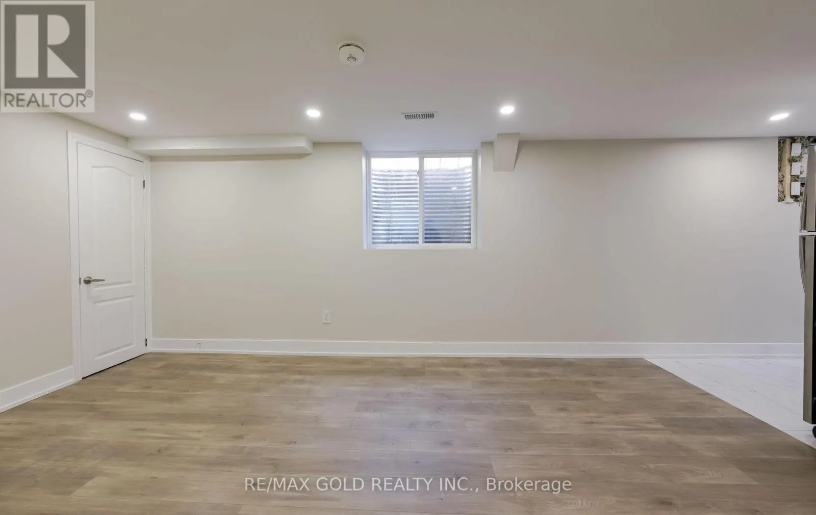 15 FLAVIAN CRESCENT