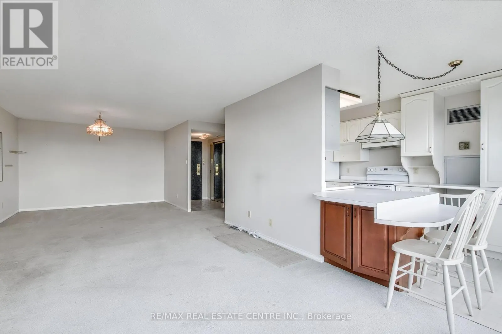 1109 - 100 MILLSIDE DRIVE