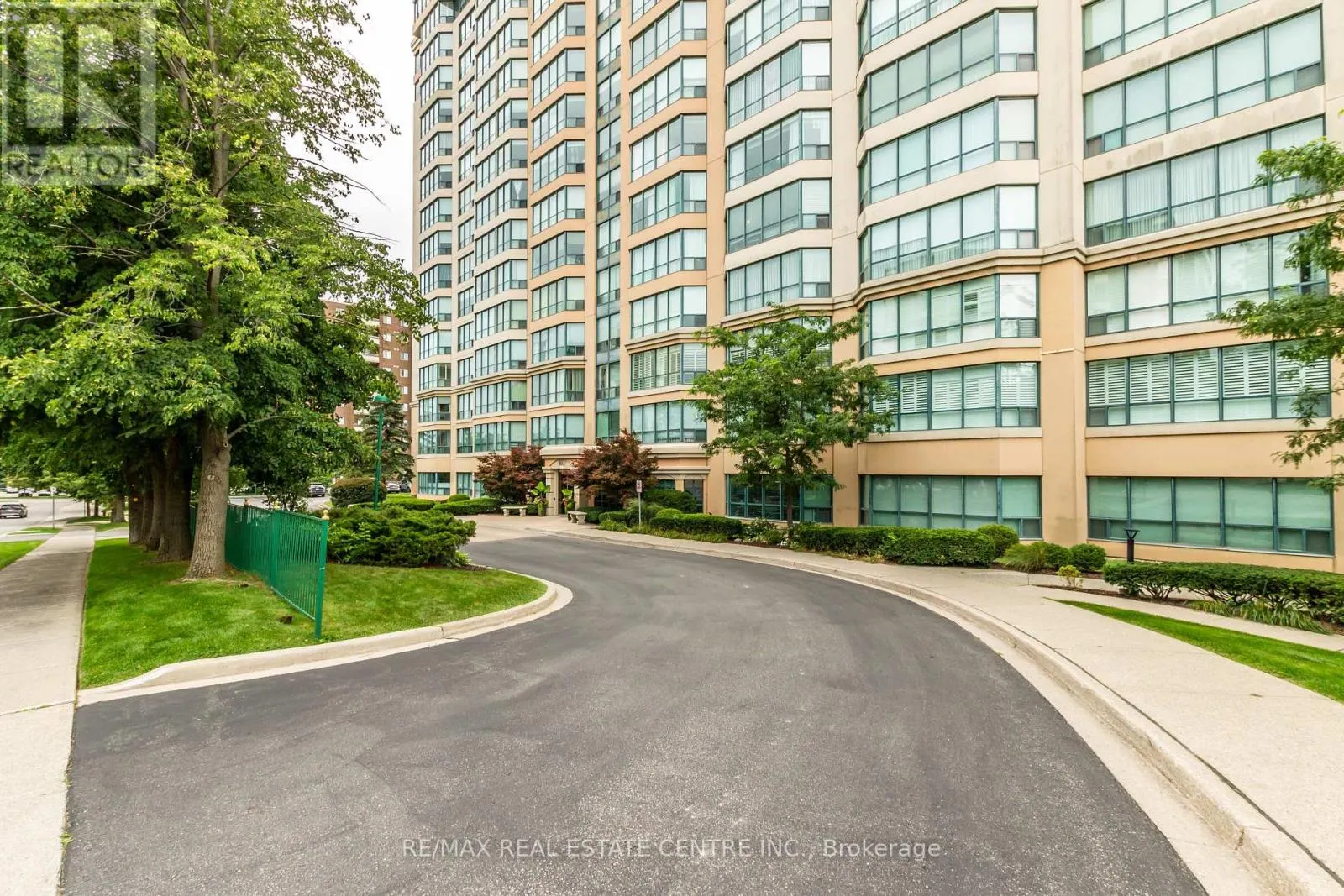1109 - 100 MILLSIDE DRIVE
