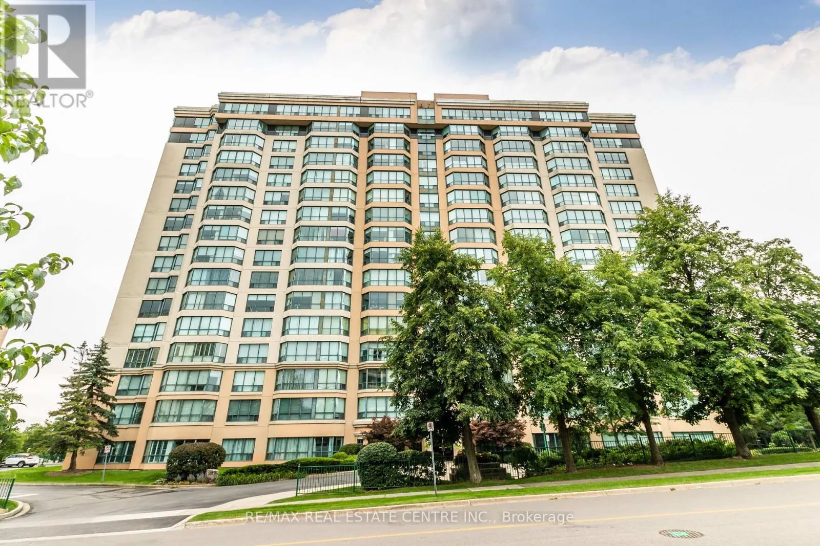 1109 - 100 MILLSIDE DRIVE