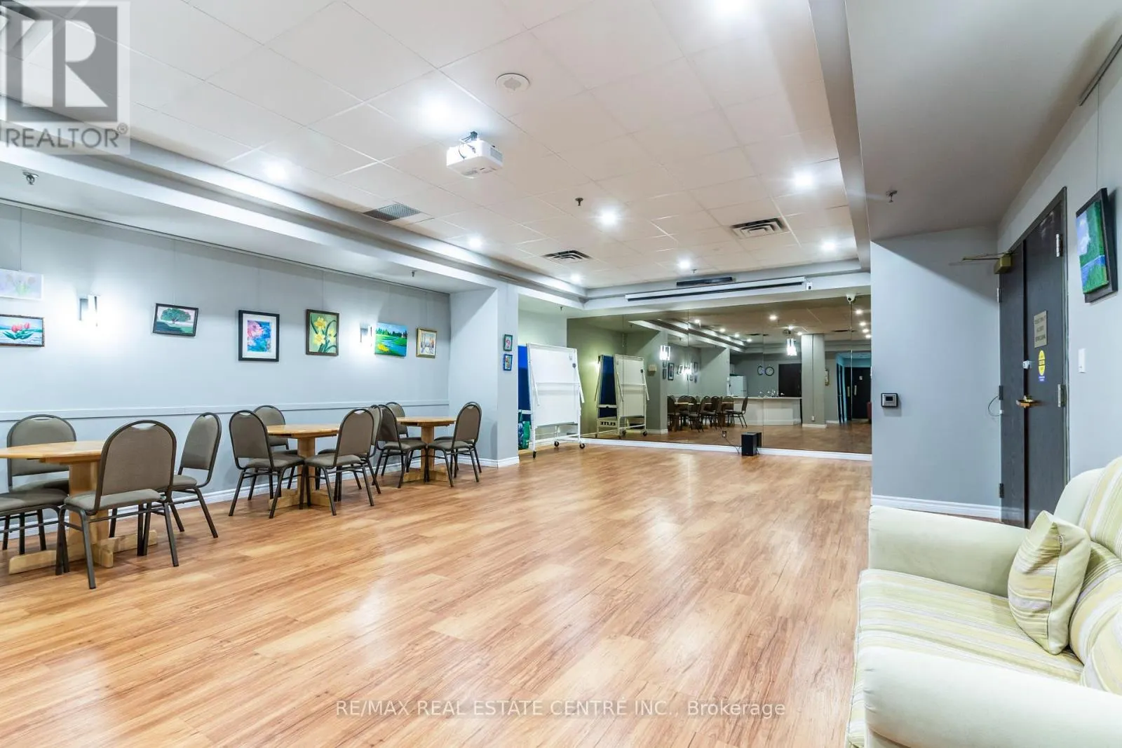 1109 - 100 MILLSIDE DRIVE