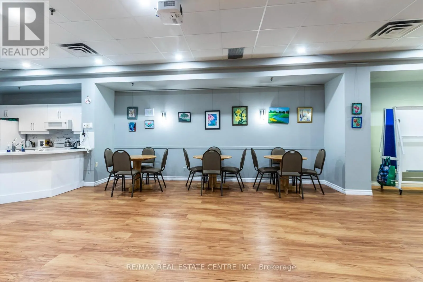 1109 - 100 MILLSIDE DRIVE