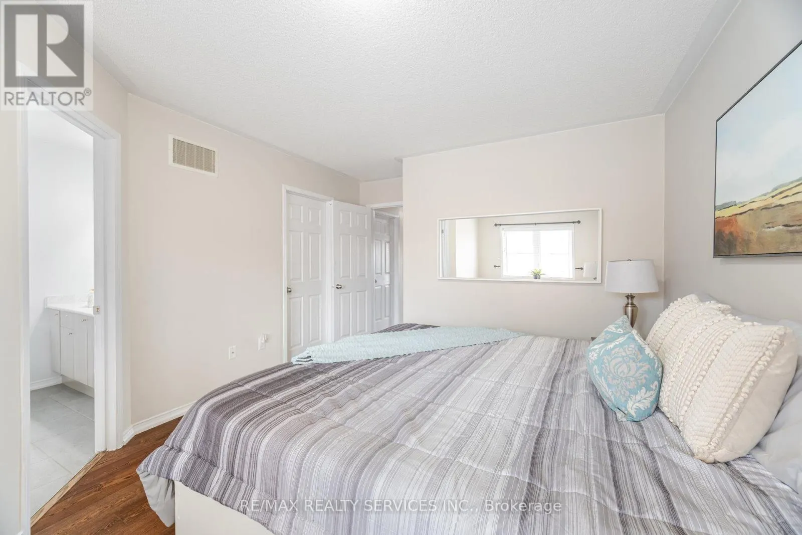 162 SUSSEXVALE DRIVE