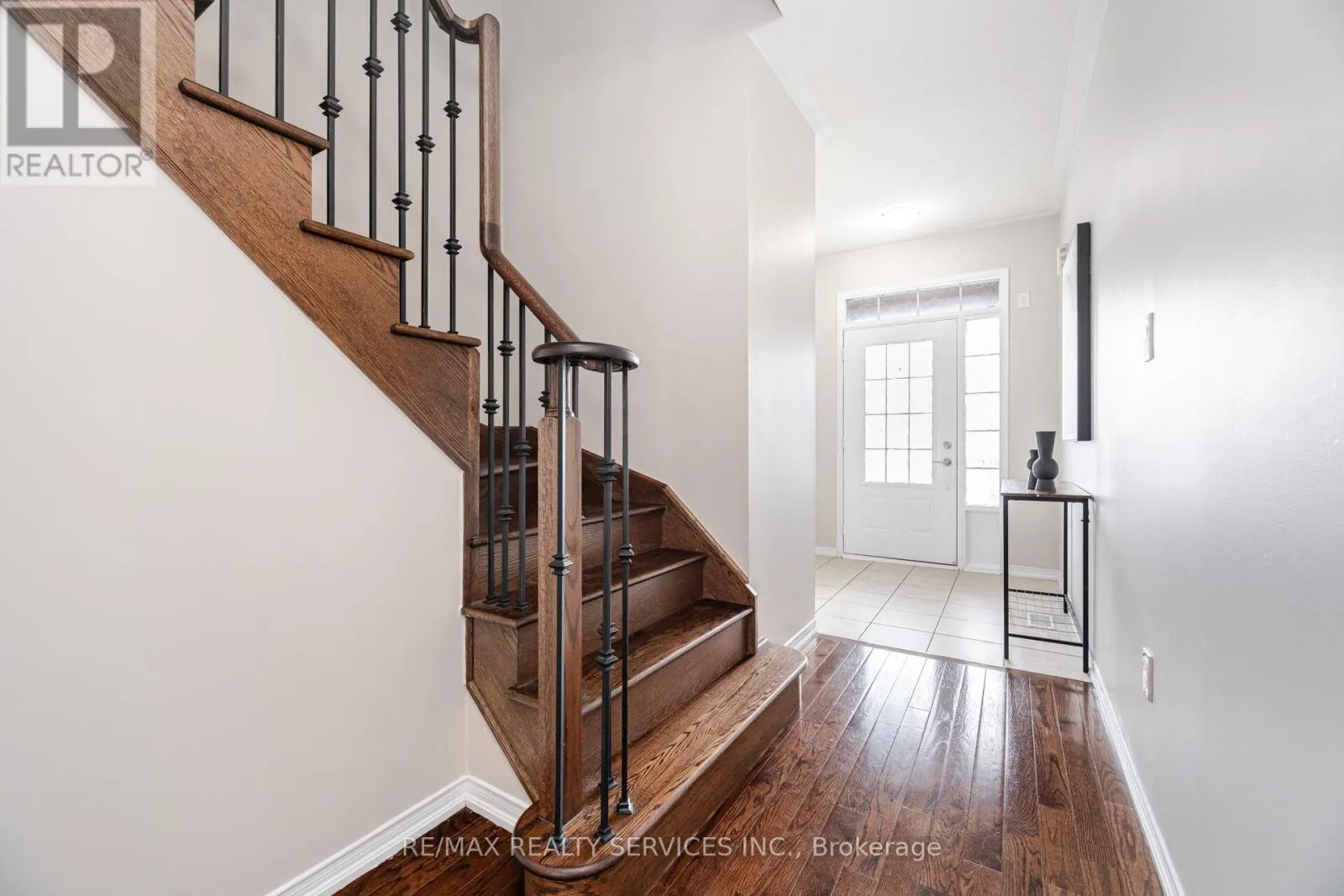 162 SUSSEXVALE DRIVE