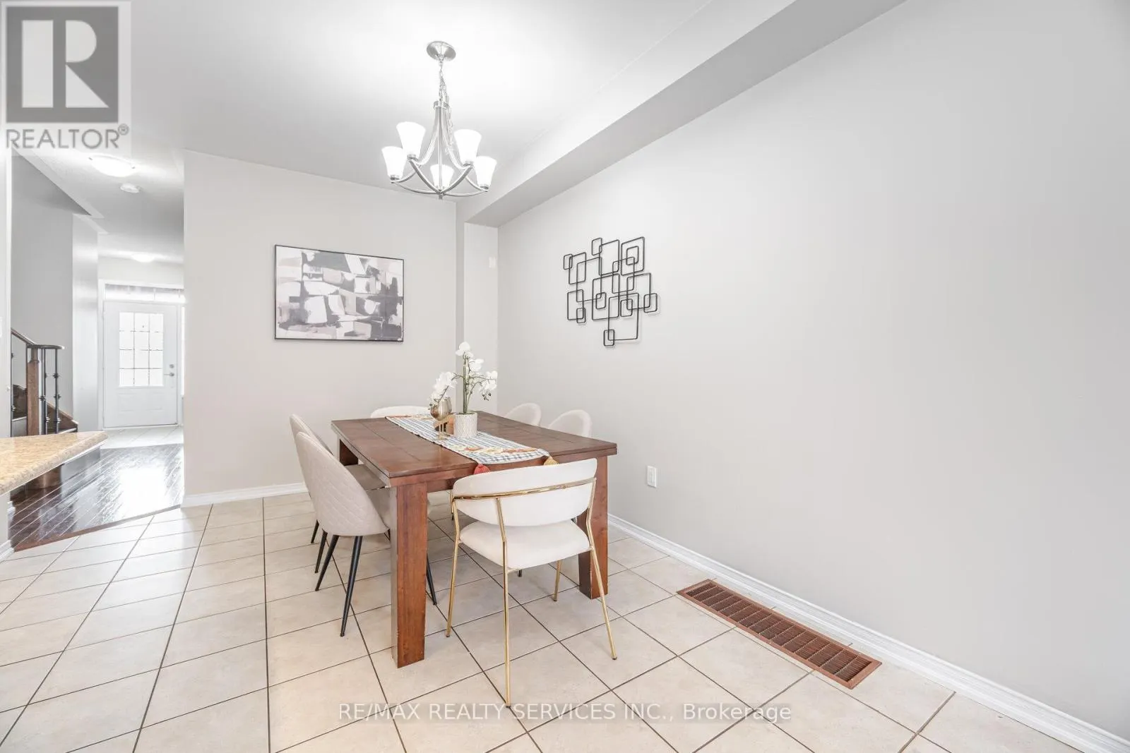 162 SUSSEXVALE DRIVE