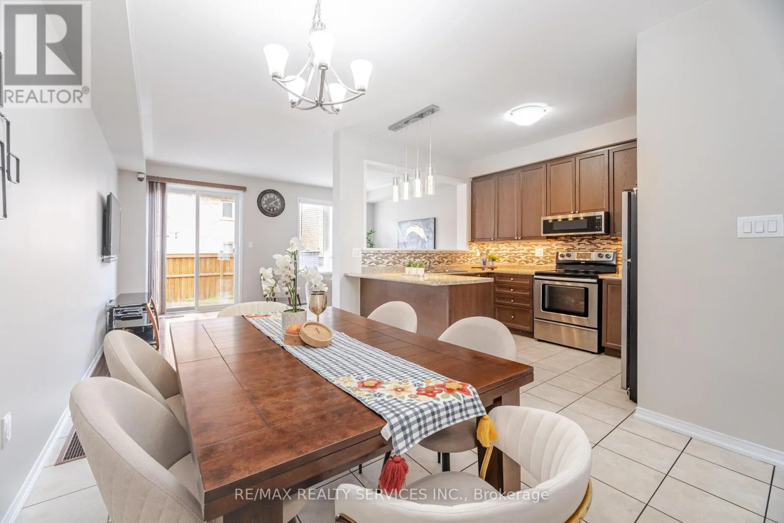 162 SUSSEXVALE DRIVE