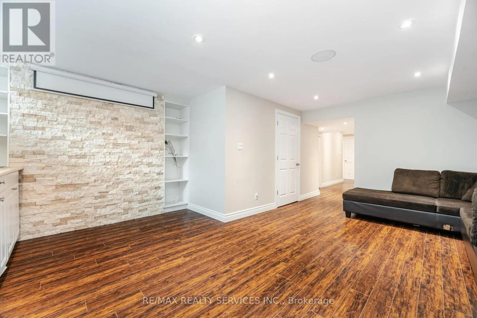 162 SUSSEXVALE DRIVE