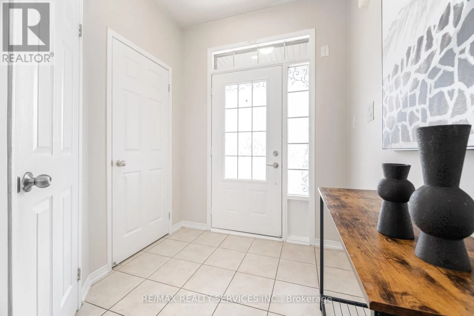 162 SUSSEXVALE DRIVE
