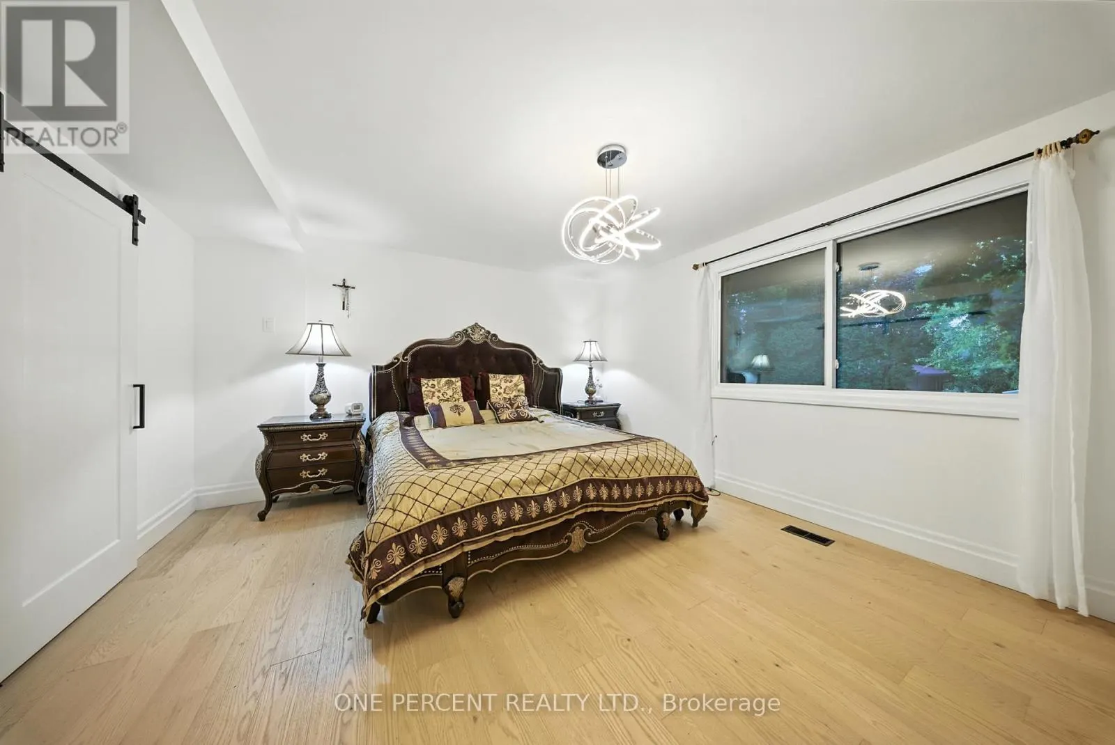 625 SIR RICHARDS ROAD