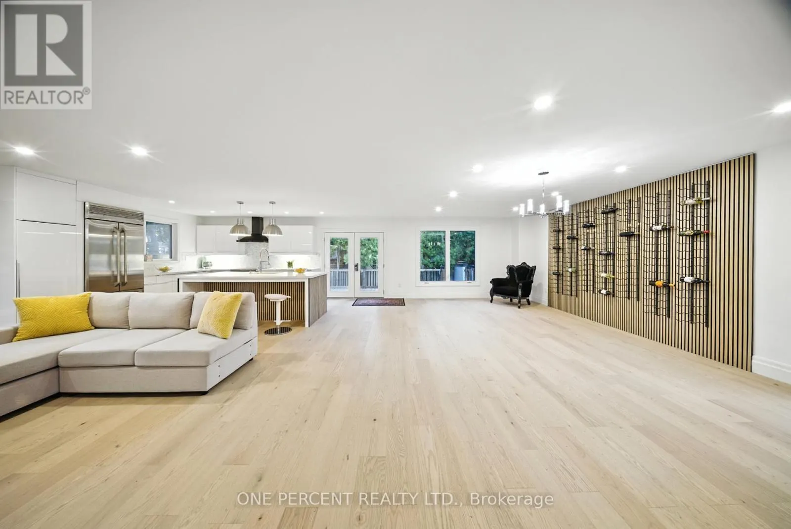 625 SIR RICHARDS ROAD