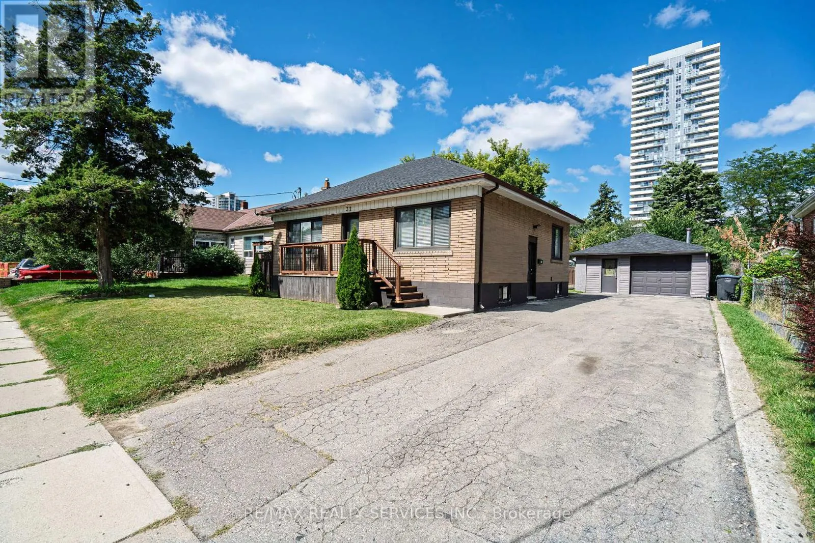 32 EASTERN AVENUE