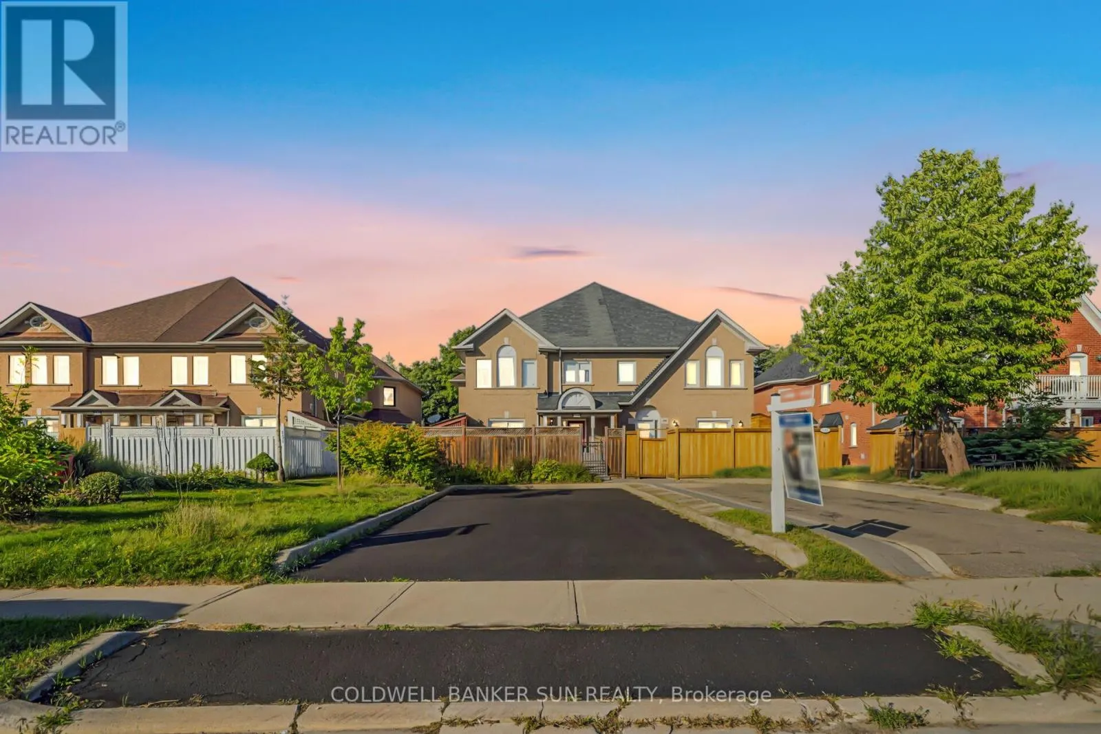 138 PRESSED BRICK DRIVE