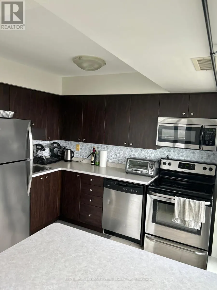 1804 - 215 QUEEN STREET E