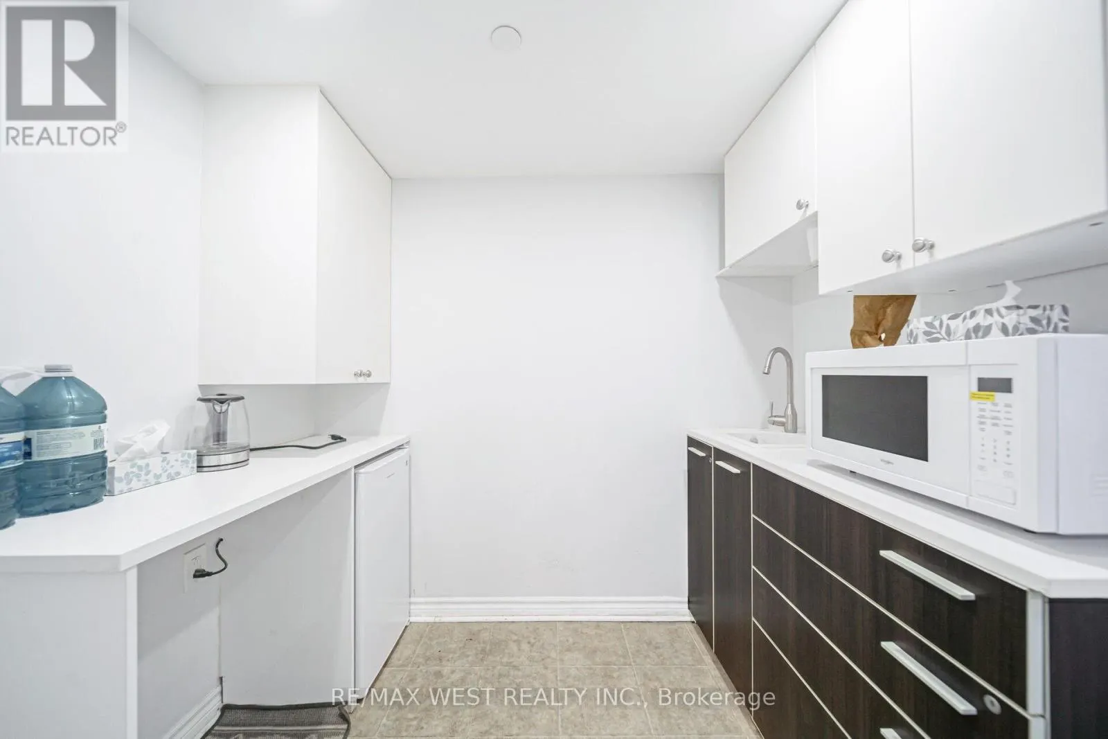 19 - 1662 BONHILL ROAD