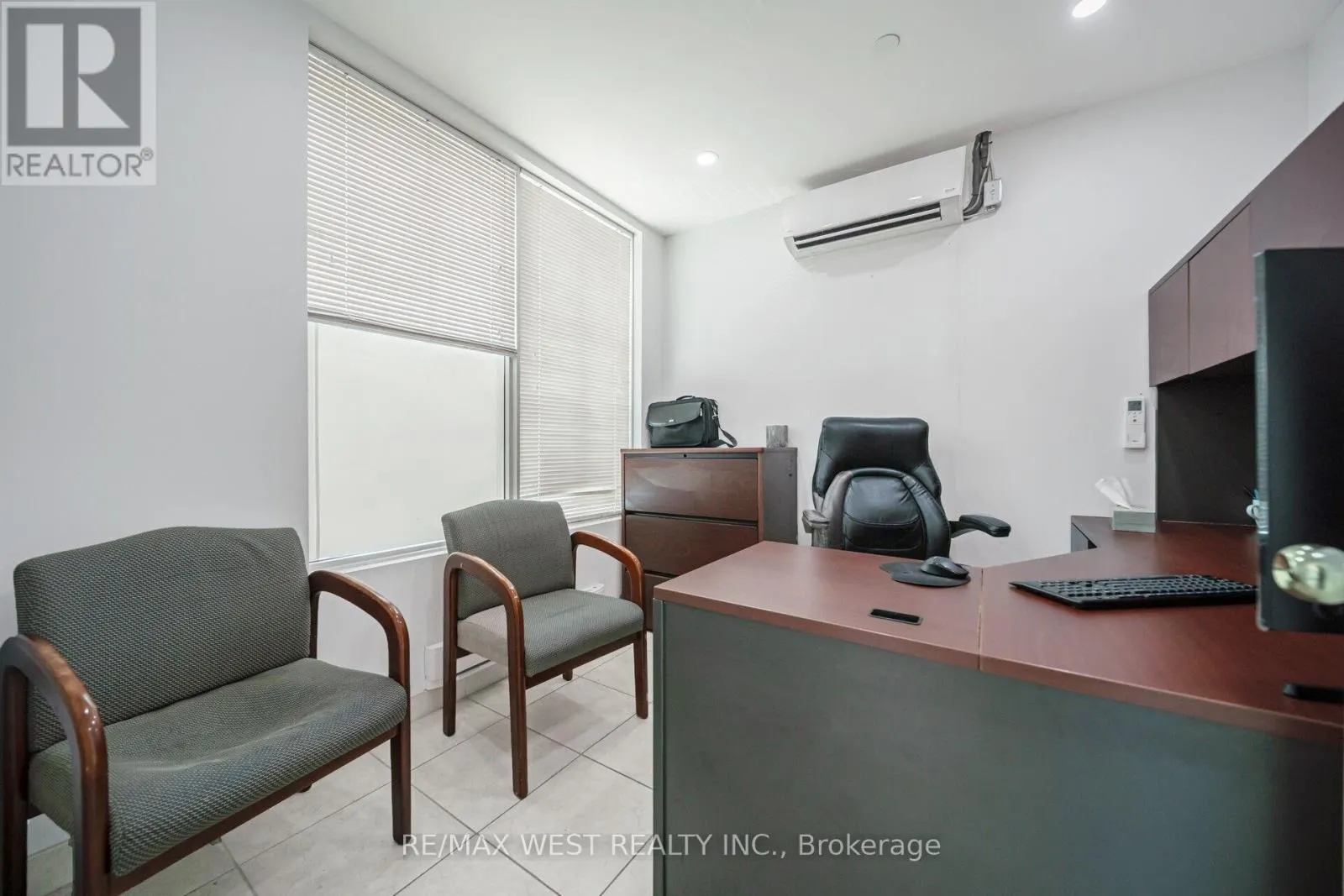 19 - 1662 BONHILL ROAD