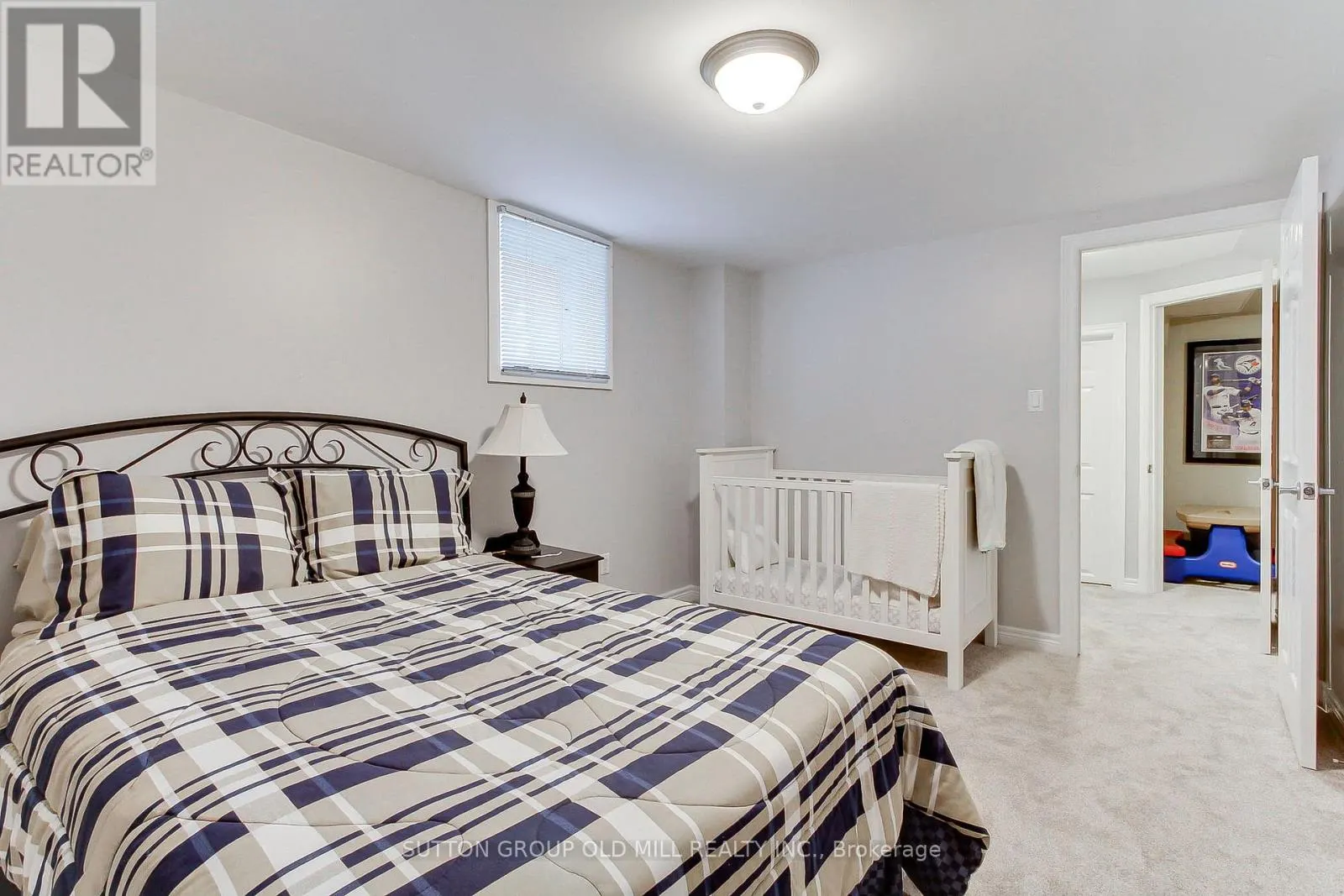 3126 OAKVIEW ROAD