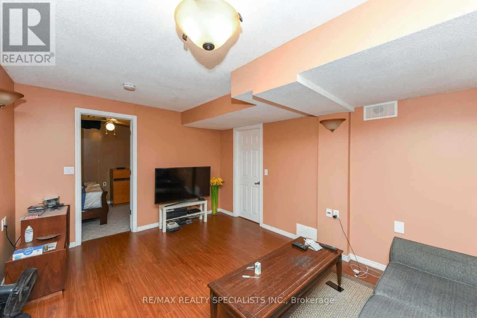 37 BLUFFWOOD CRESCENT