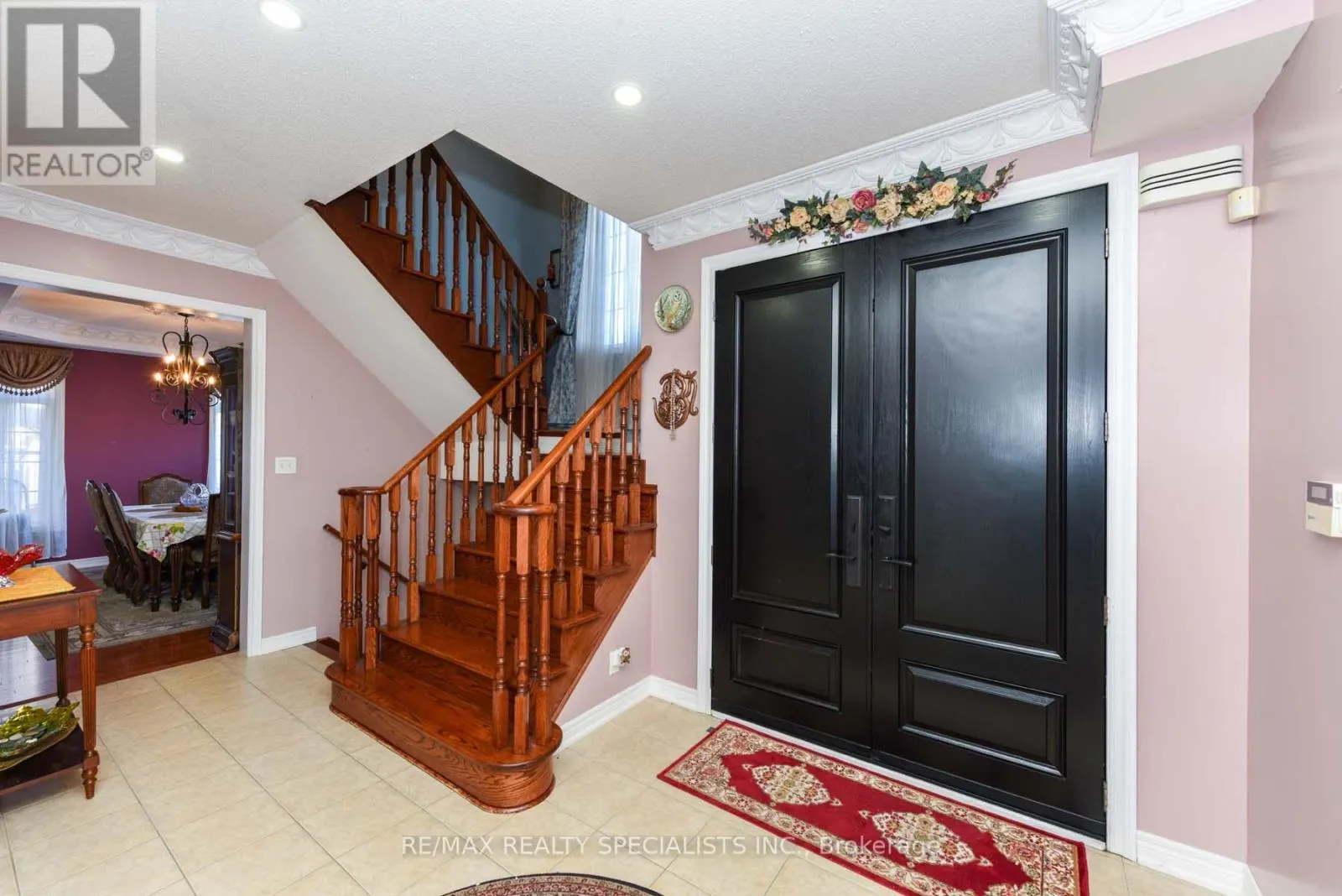 37 BLUFFWOOD CRESCENT