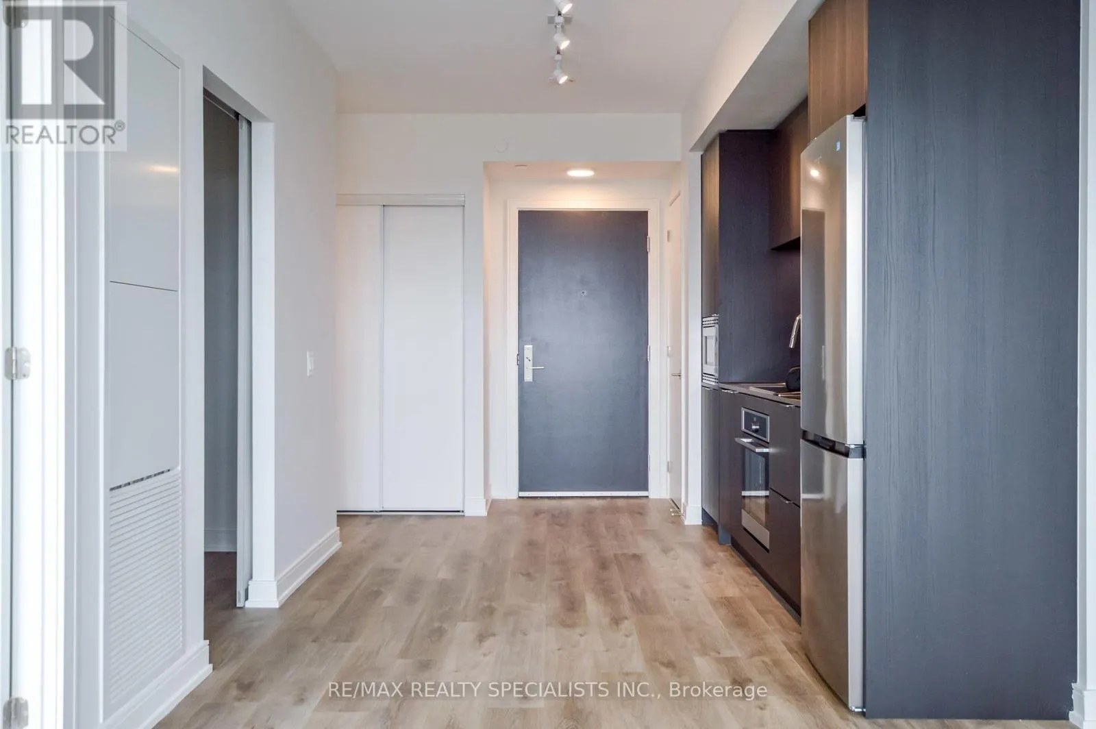 1307 - 3009 NOVAR ROAD
