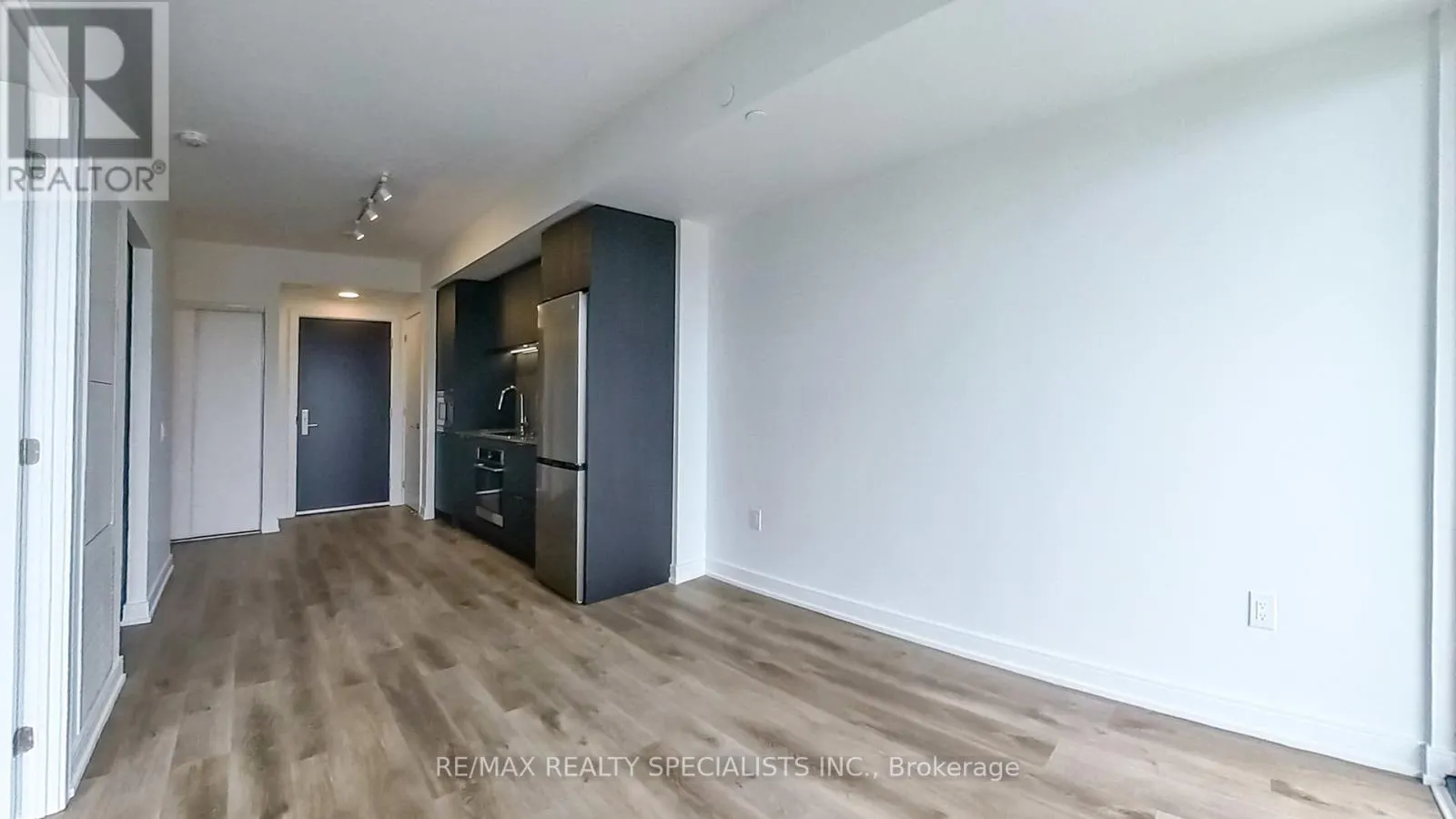 1307 - 3009 NOVAR ROAD