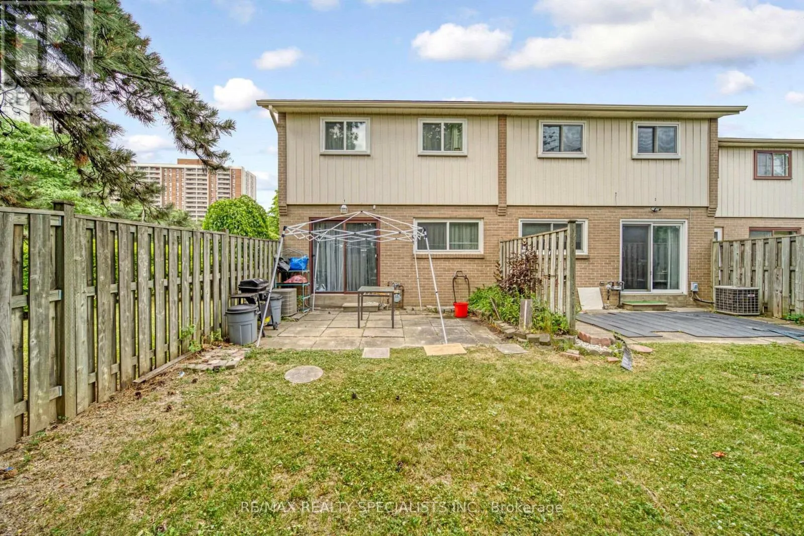 1 CRAIGLEIGH CRESCENT