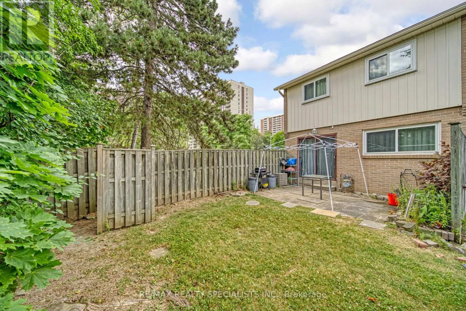 1 CRAIGLEIGH CRESCENT