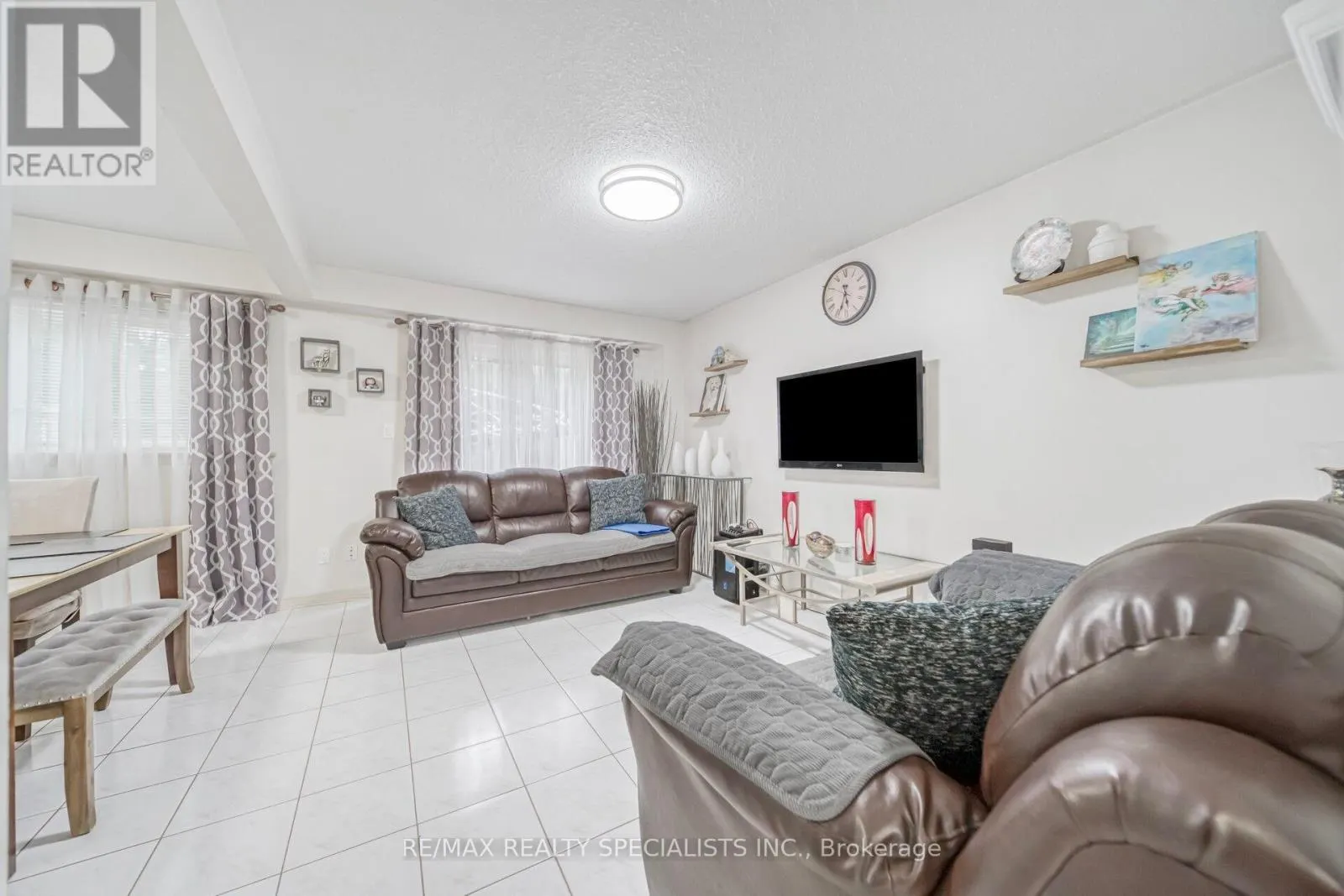 1 CRAIGLEIGH CRESCENT