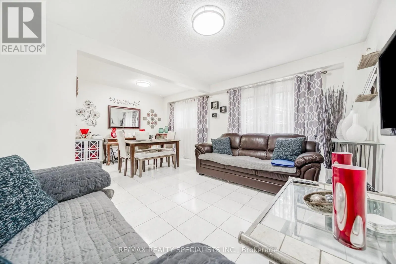 1 CRAIGLEIGH CRESCENT