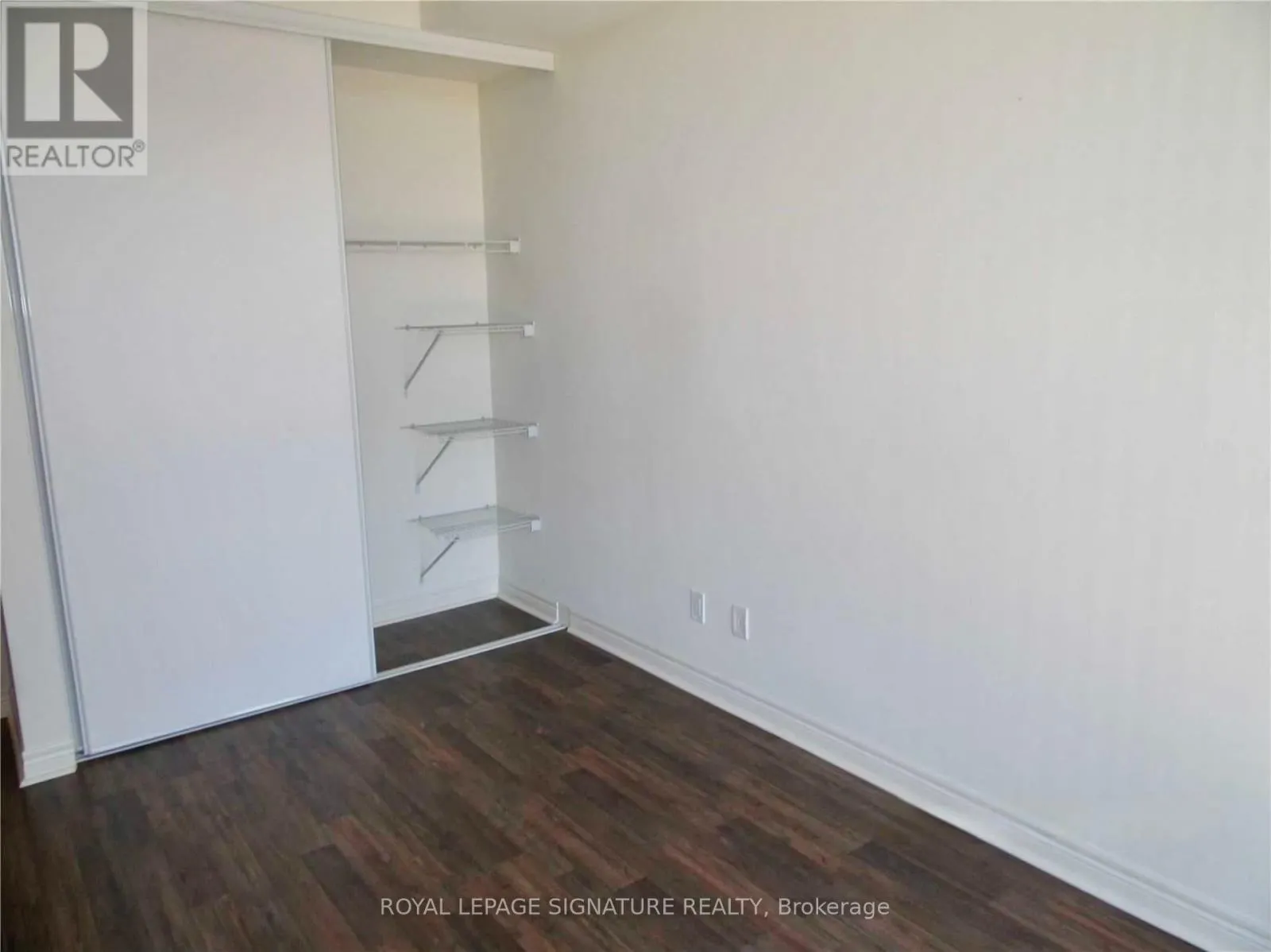 1210 - 339 RATHBURN ROAD W