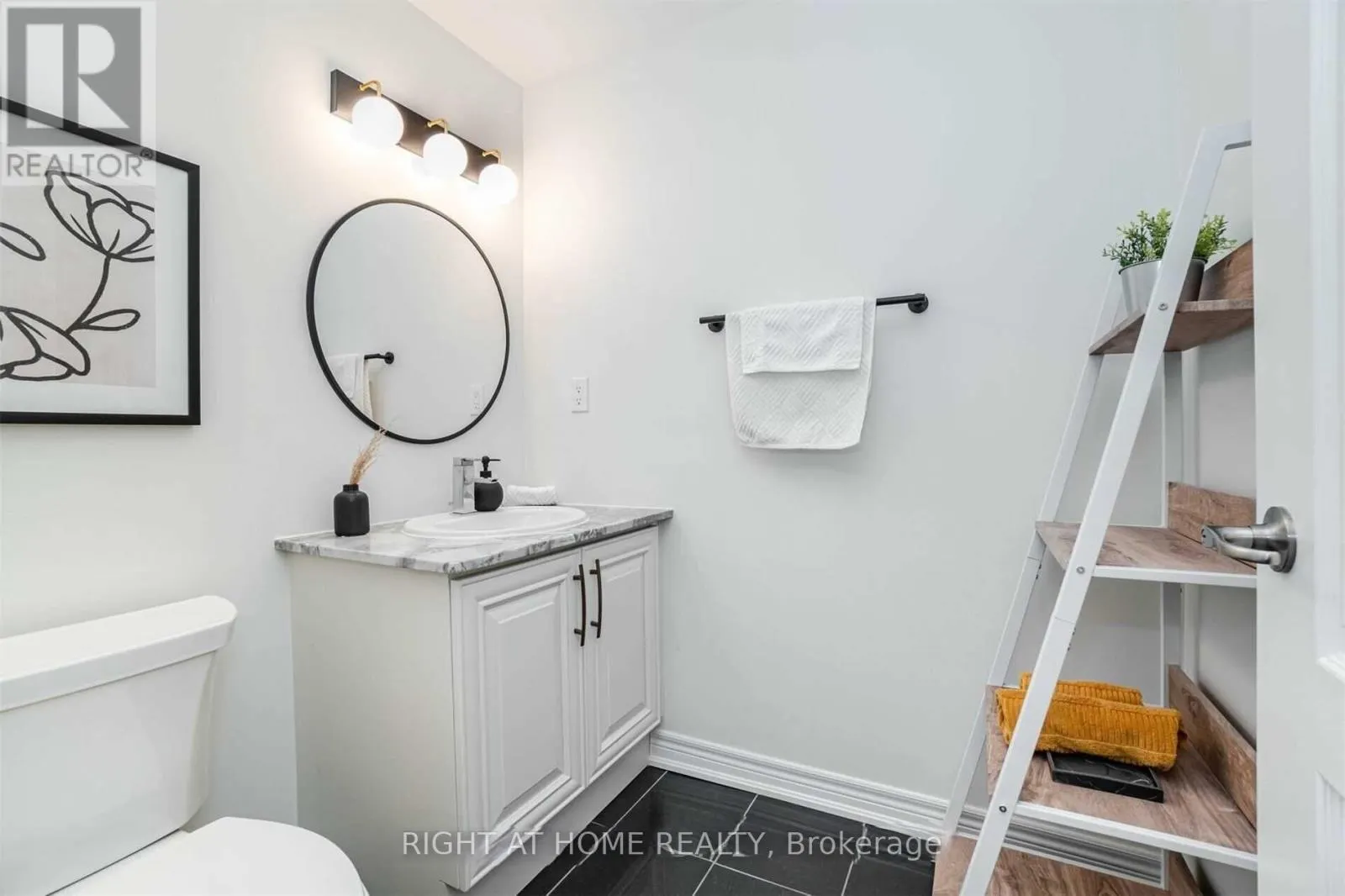 512 - 1421 COSTIGAN ROAD