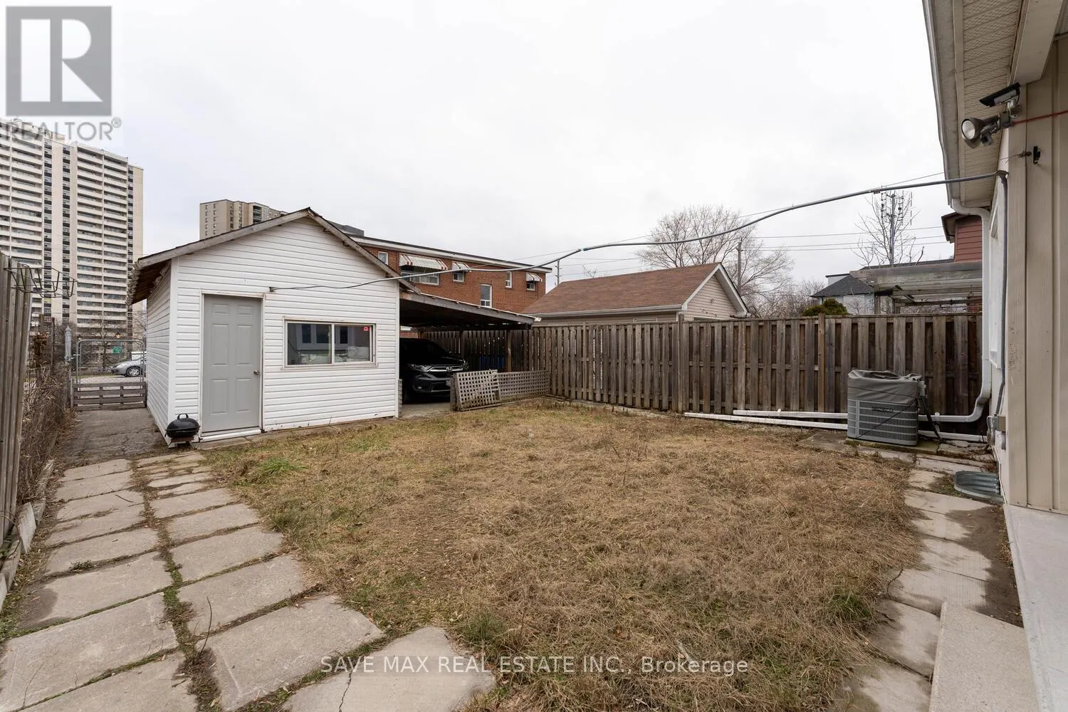 73 BUTTONWOOD AVENUE