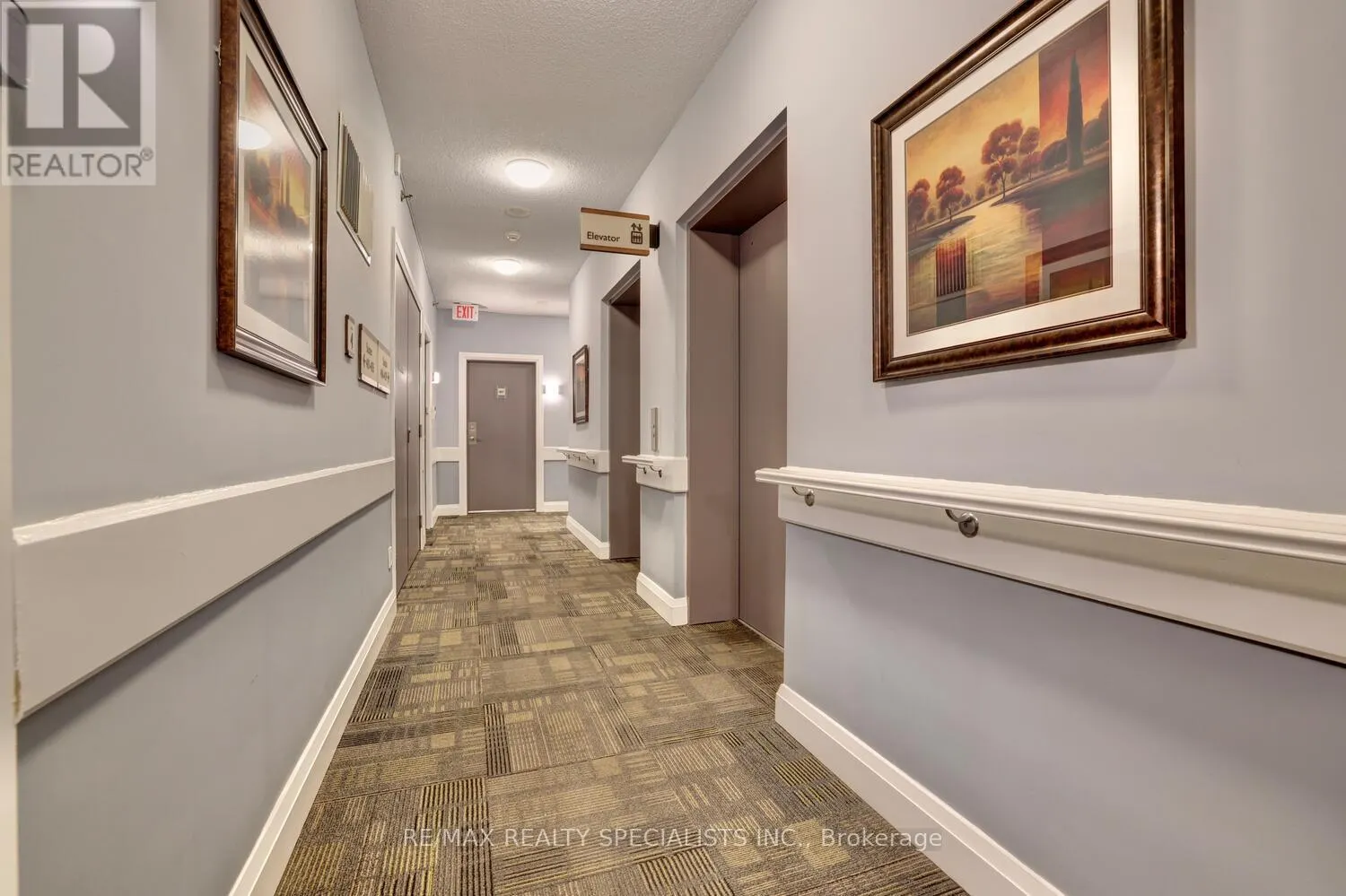 404 - 810 SCOLLARD COURT