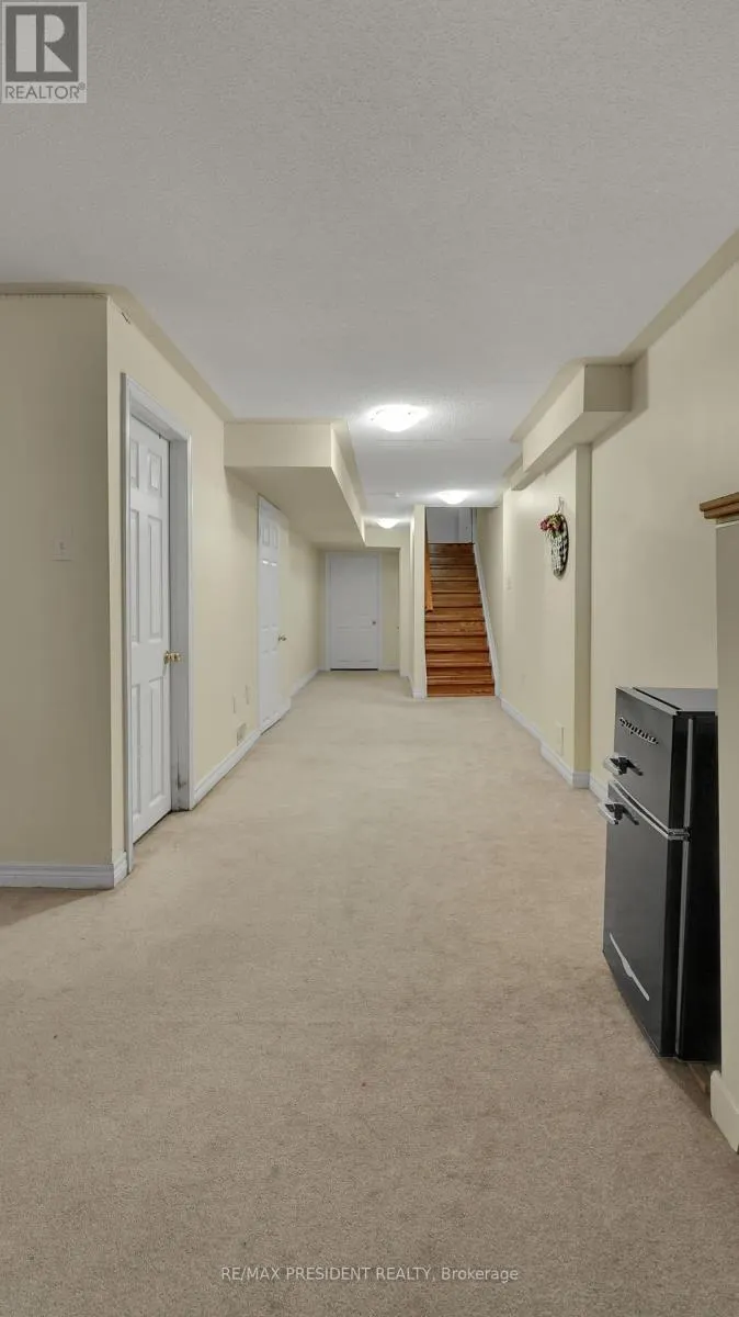 17 FRENCHPARK CIRCLE