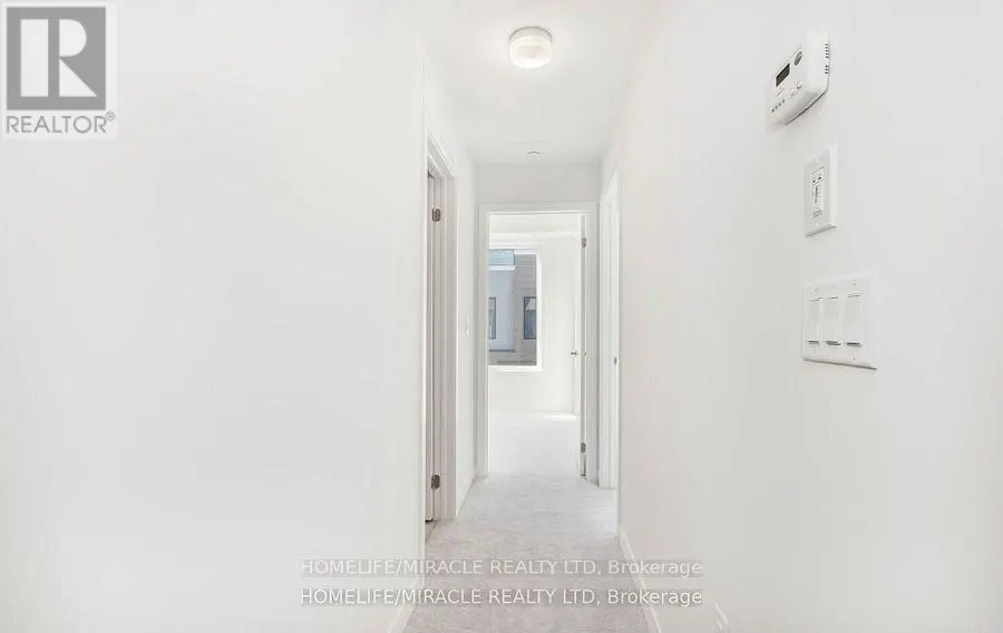 16 - 3415 RIDGEWAY DRIVE